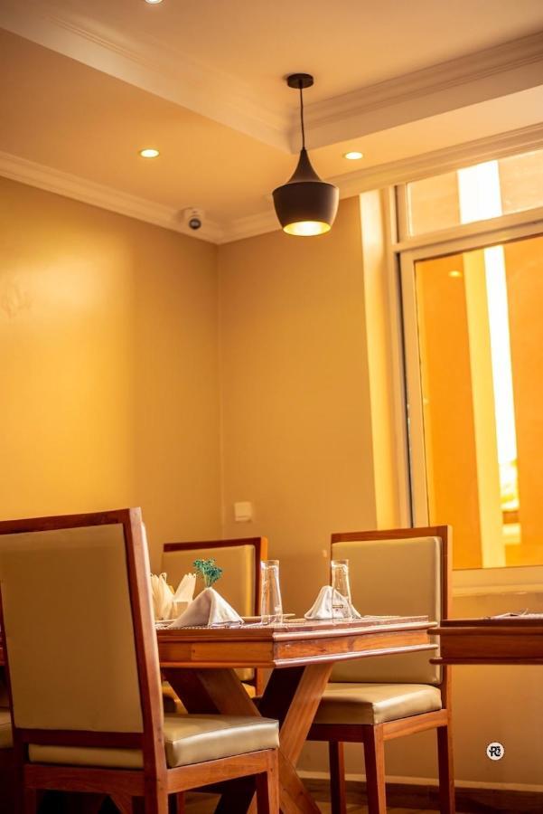 Spring Hills Hotel - Dodoma Luaran gambar